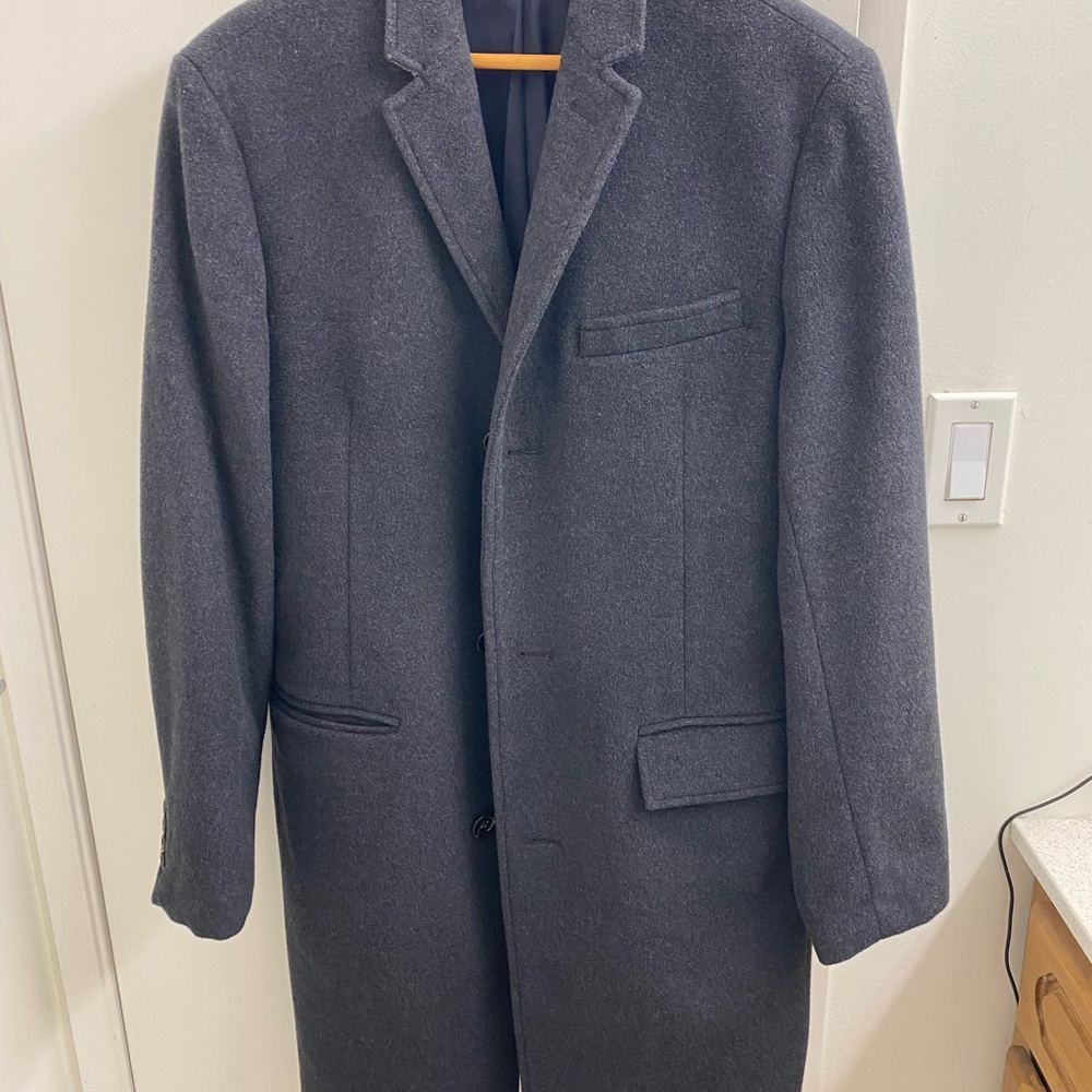 Men's J Crew Ludlow Wool and Cashmere Gray Top Coat - Picture 2 of 5